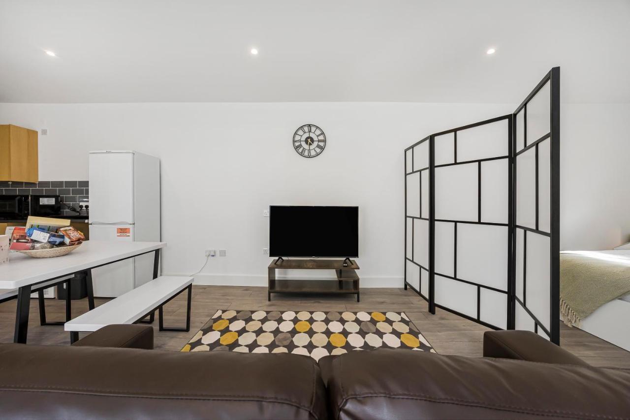 Апартаменты London Haven At Rutland House Илфорд Экстерьер фото