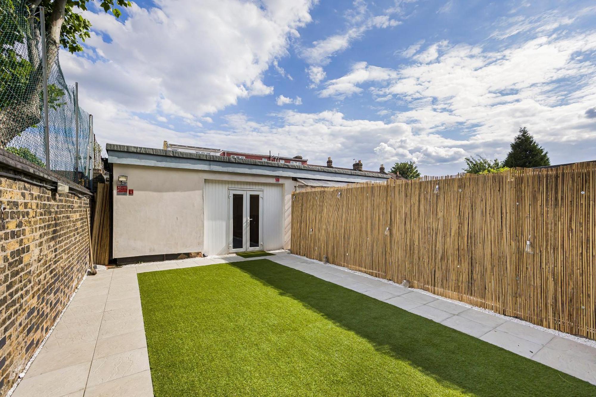 Апартаменты London Haven At Rutland House Илфорд Экстерьер фото